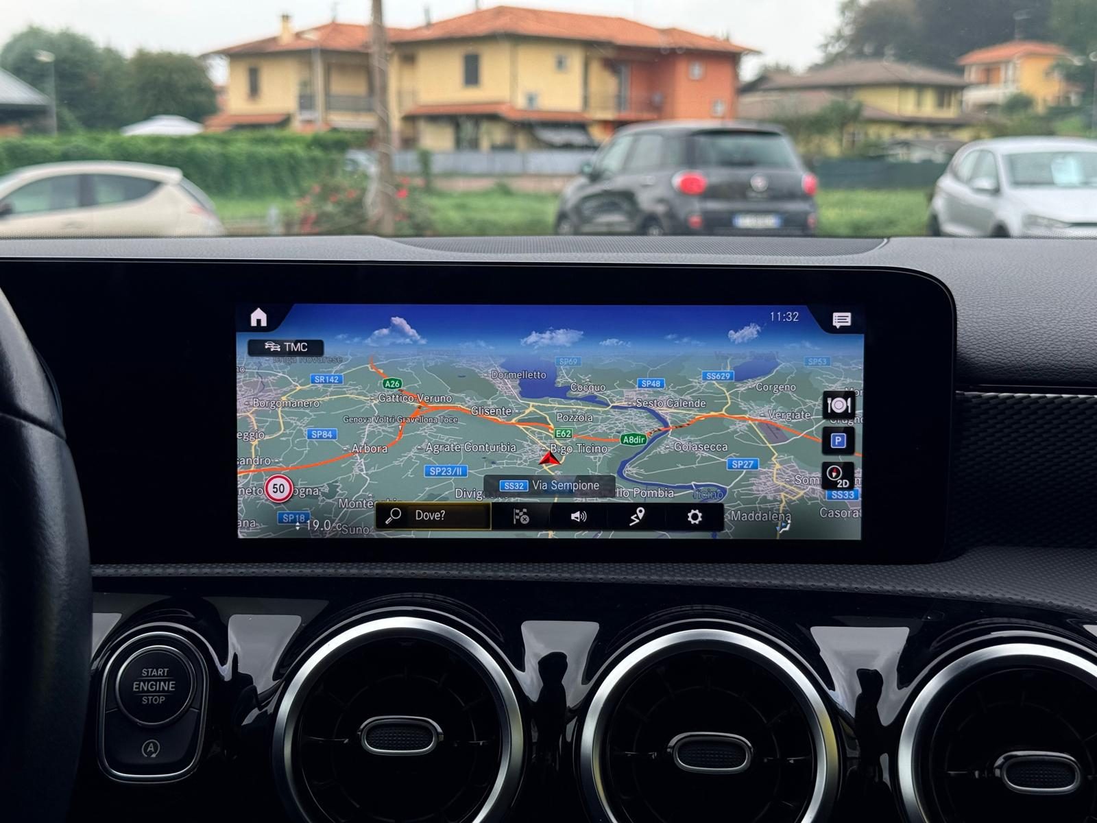 Mercedes-benz A 180 Sedan Premium pack AMG 136cv