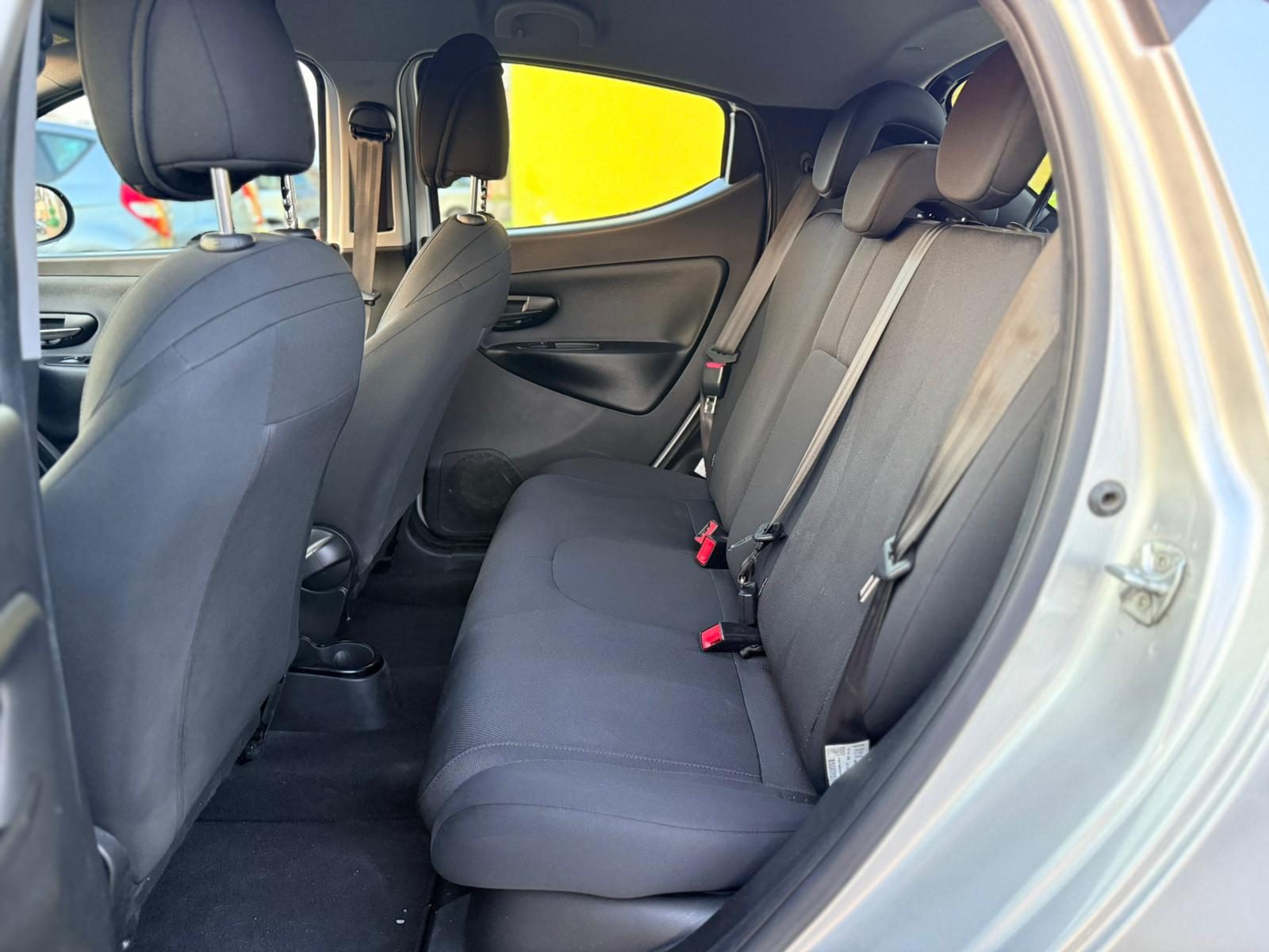 Lancia Ypsilon 1.2 cv 5 Porte S&S Platinum