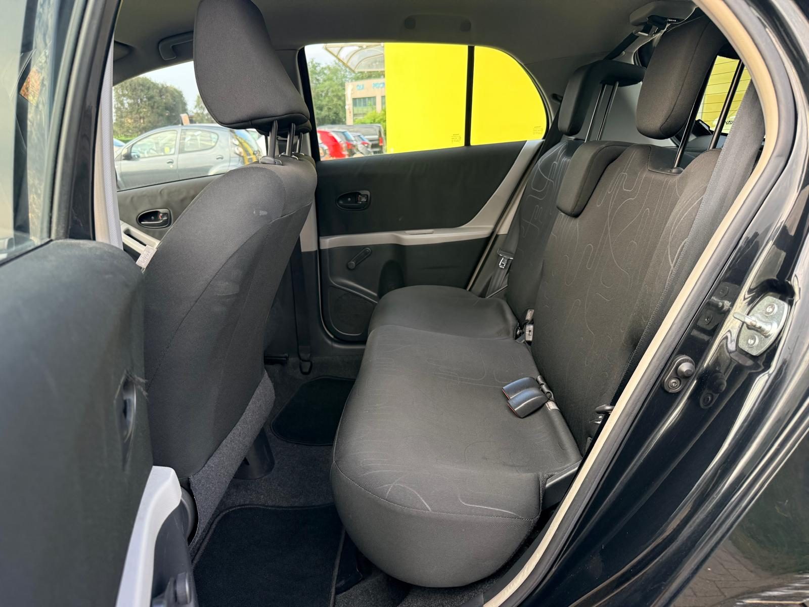 Toyota Yaris 1.0 5 porte