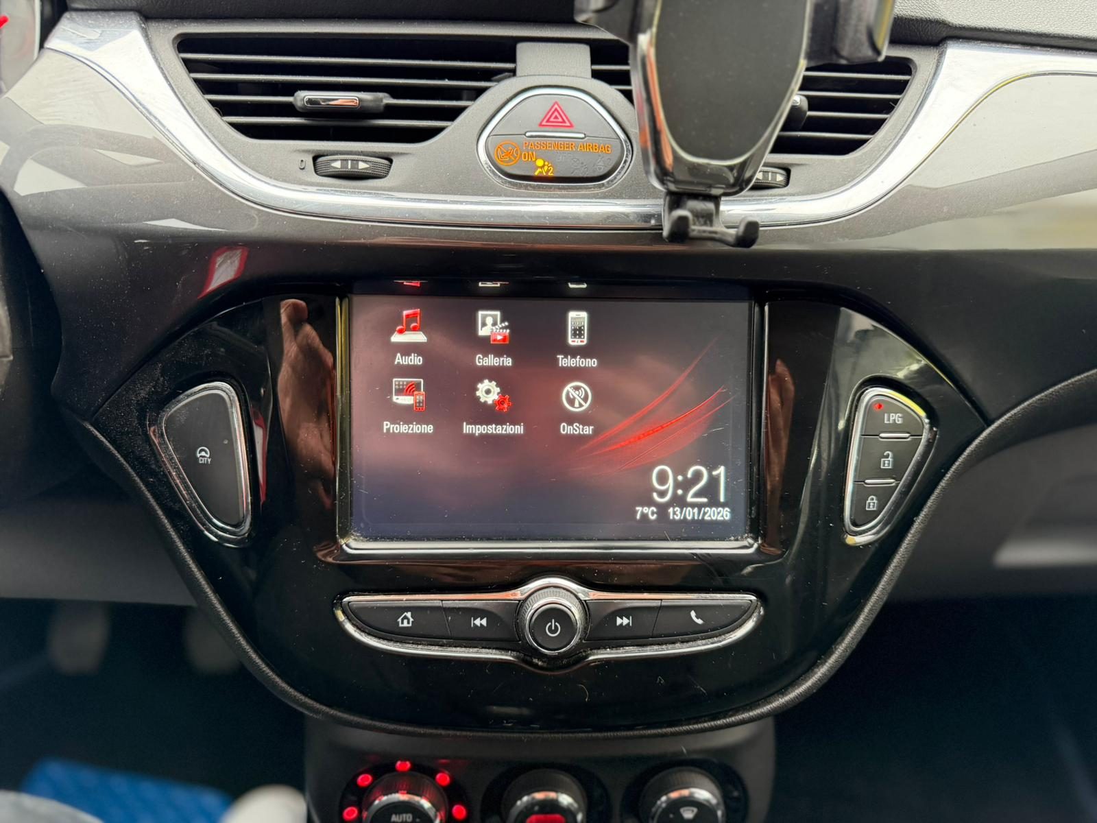 Opel Corsa 1.4 90CV GPL Tech 5 porte Innovation