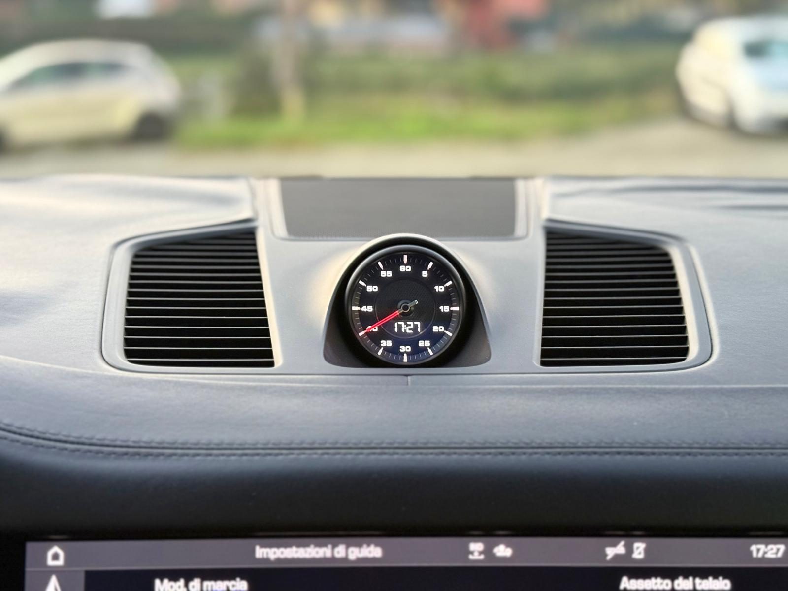 Porsche Cayenne Coupé 3.0 V6 340cv
