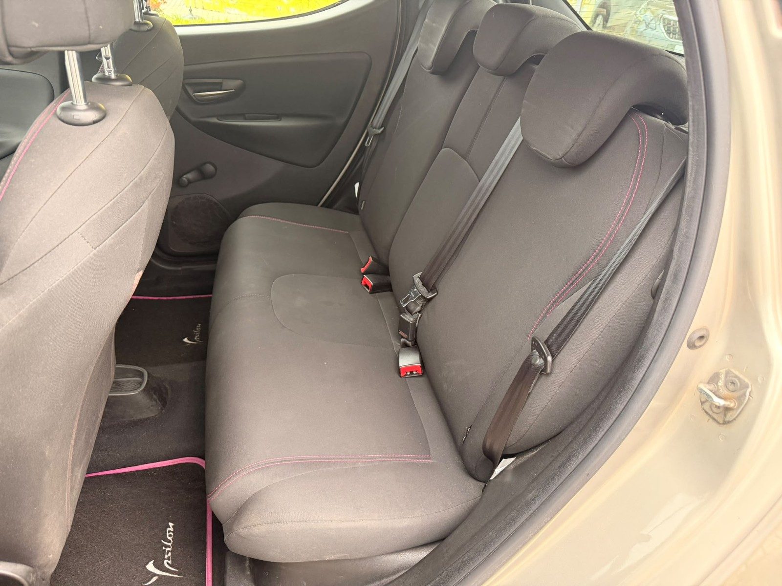 Lancia Ypsilon 1.2 69 CV 5 porte 
